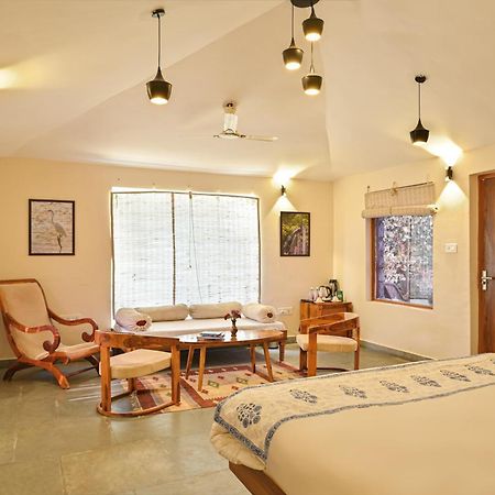 Готель Clarks Safari Jawai Jawai Bandh Екстер'єр фото